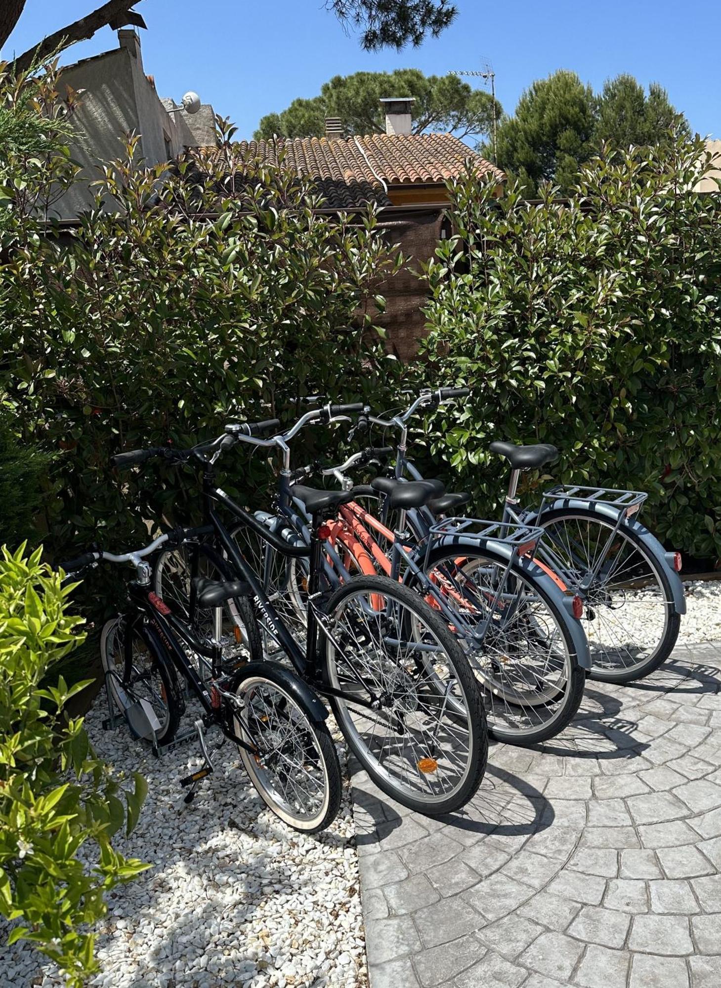 ל'אסטרטיט Villa Del Mas Pinell מראה חיצוני תמונה