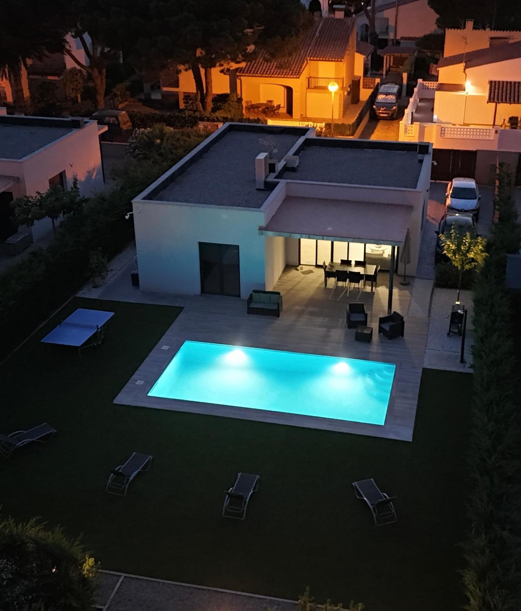 ל'אסטרטיט Villa Del Mas Pinell מראה חיצוני תמונה